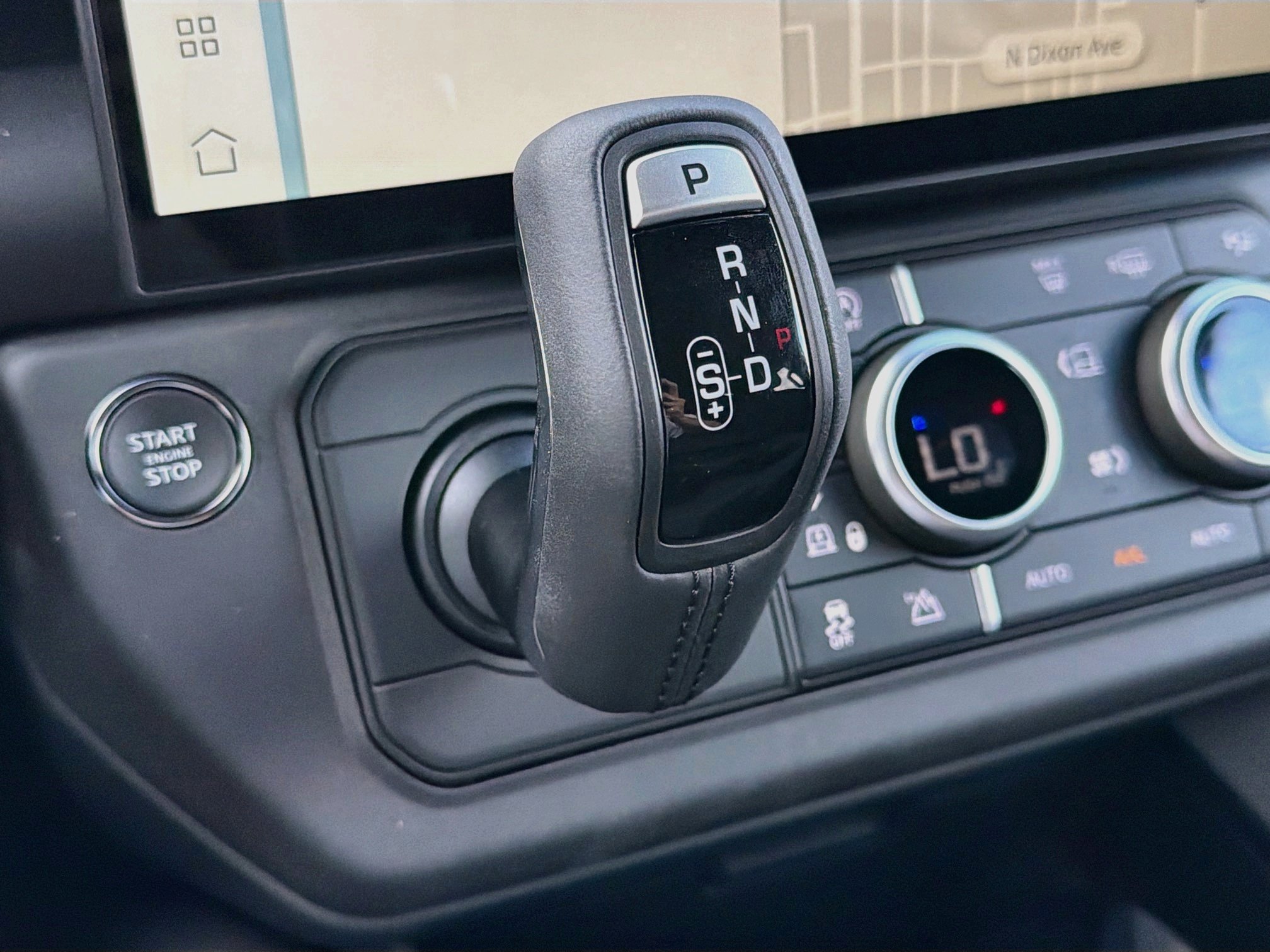 New 2026 Land Rover Defender 110 S AWD/4WD image 28
