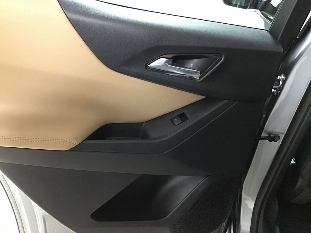 New 2026 Chevrolet Equinox ACTIV image 13