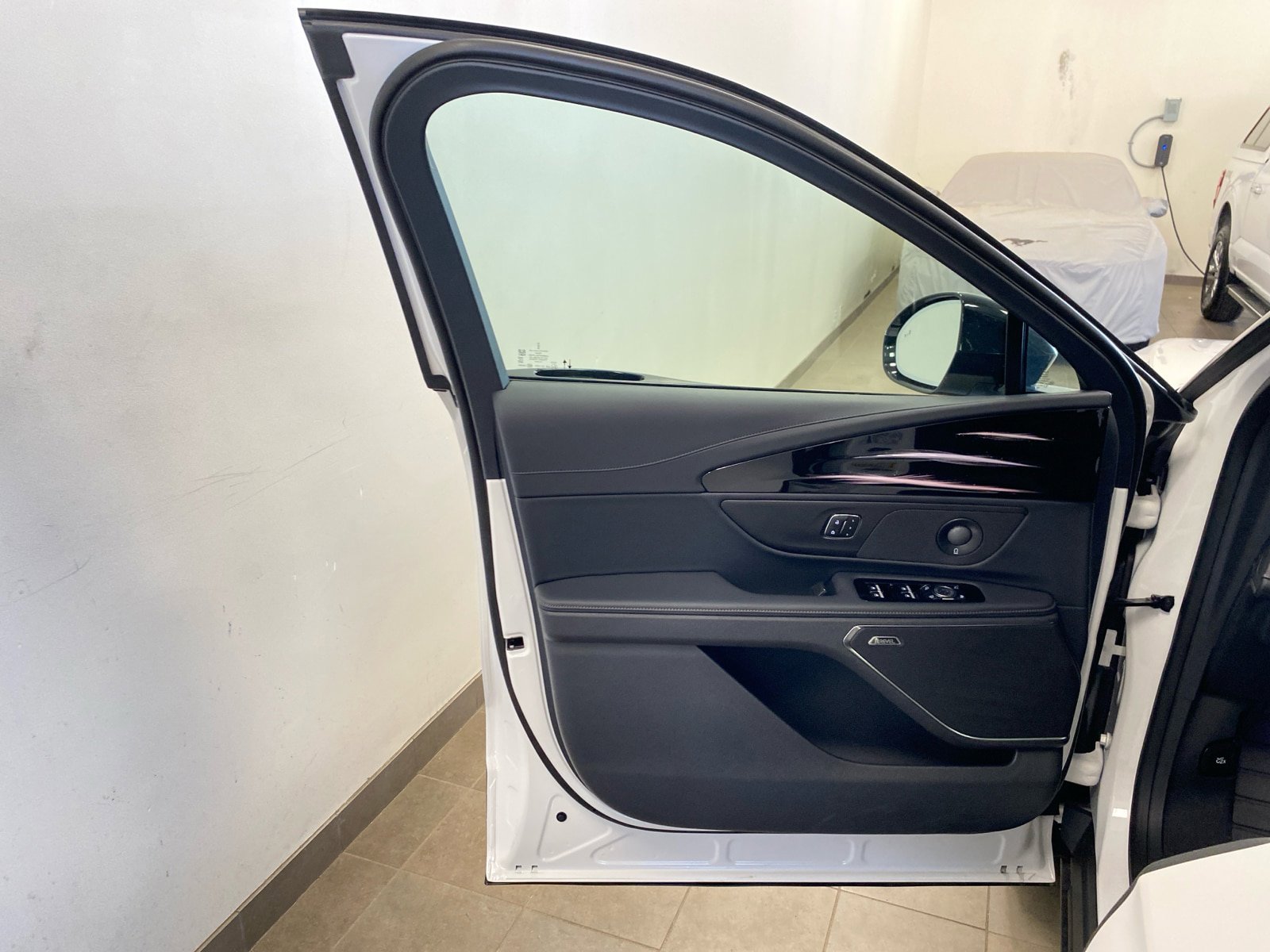 New 2026 Lincoln Nautilus Reserve w/ Jet Appearance Package AWD/4WD image 14