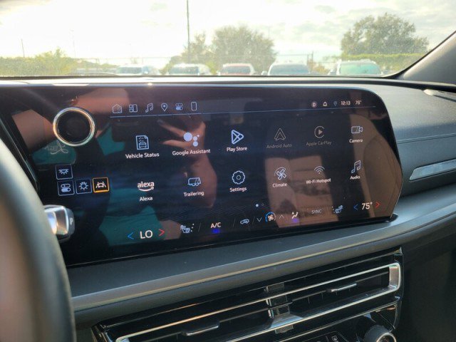 Certified 2025 Chevrolet Traverse LT image 22