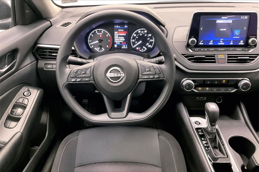 Certified 2025 Nissan Altima 2.5 S image 4