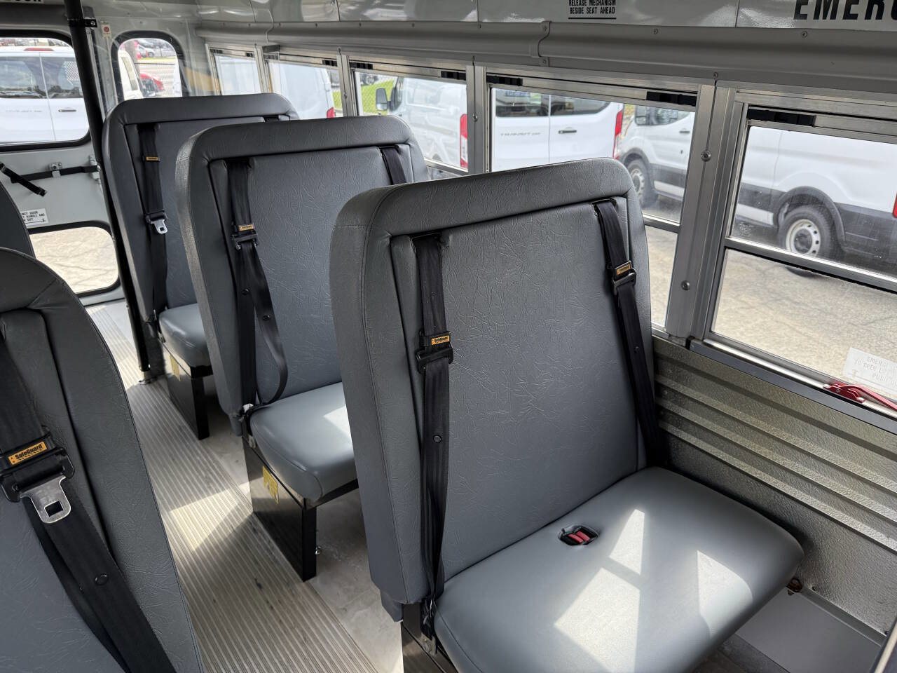 Used 2005 Chevrolet Express 3500 w/ School Bus Package image 11