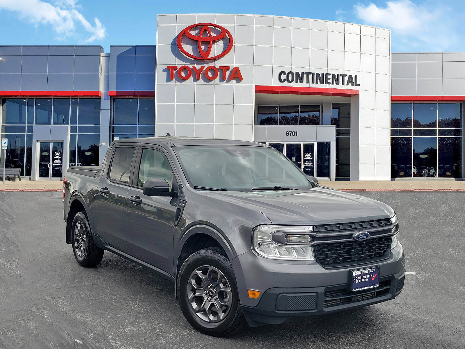 Used 2023 Ford Maverick XLT w/ Equipment Group 300A Standard AWD/4WD image 2