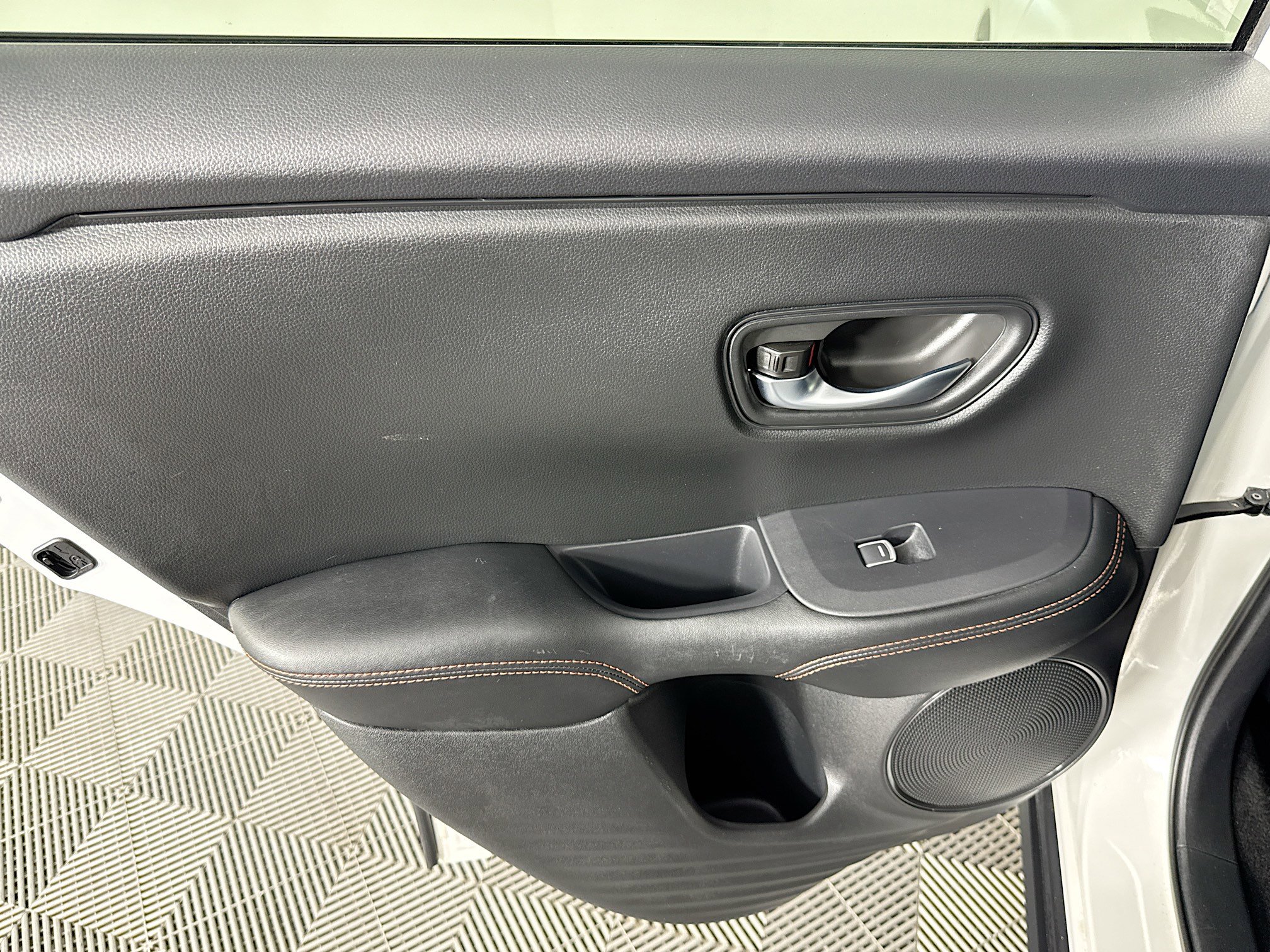 Used 2025 Honda HR-V Sport image 25
