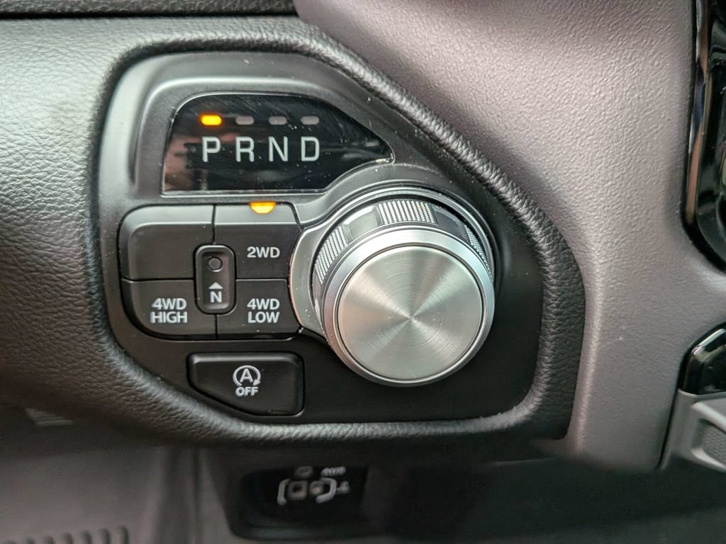 Used 2024 RAM 1500 Laramie AWD/4WD image 21