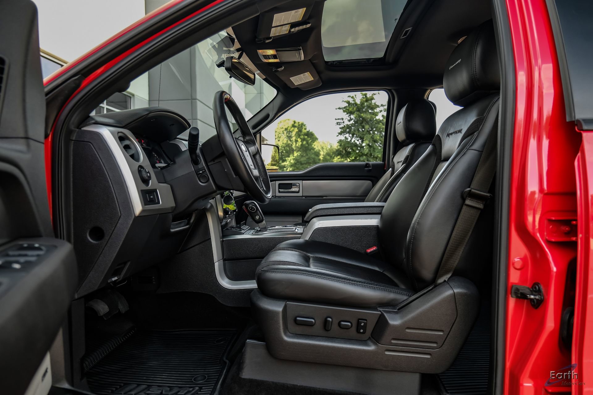 Used 2013 Ford F150 Raptor w/ Luxury Equipment Group AWD/4WD image 40