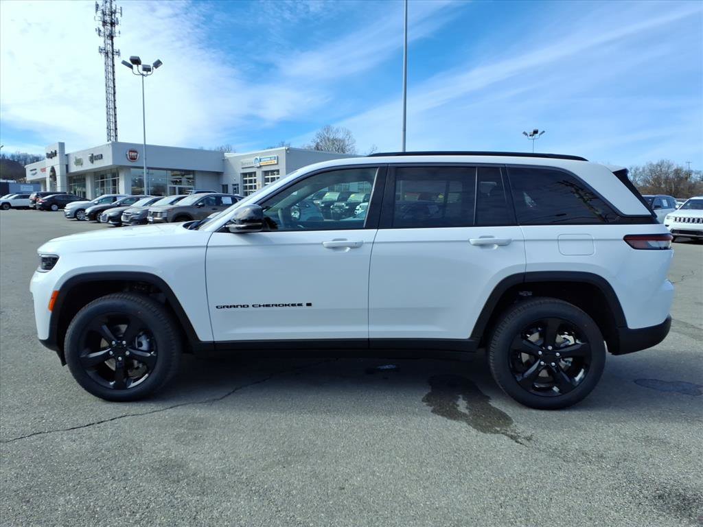 New 2026 Jeep Grand Cherokee Limited w/ Limited Altitude Package image 7