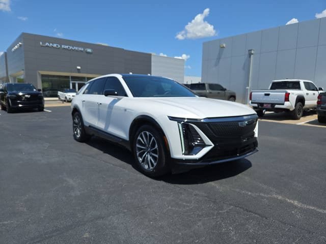 Certified 2024 Cadillac Lyriq Sport RWD image 7