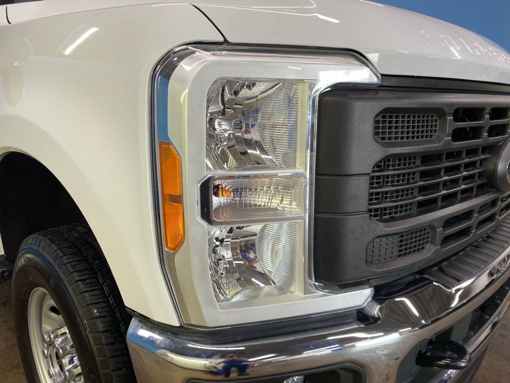 Used 2023 Ford F250 XL w/ 360-Degree Camera Package image 2