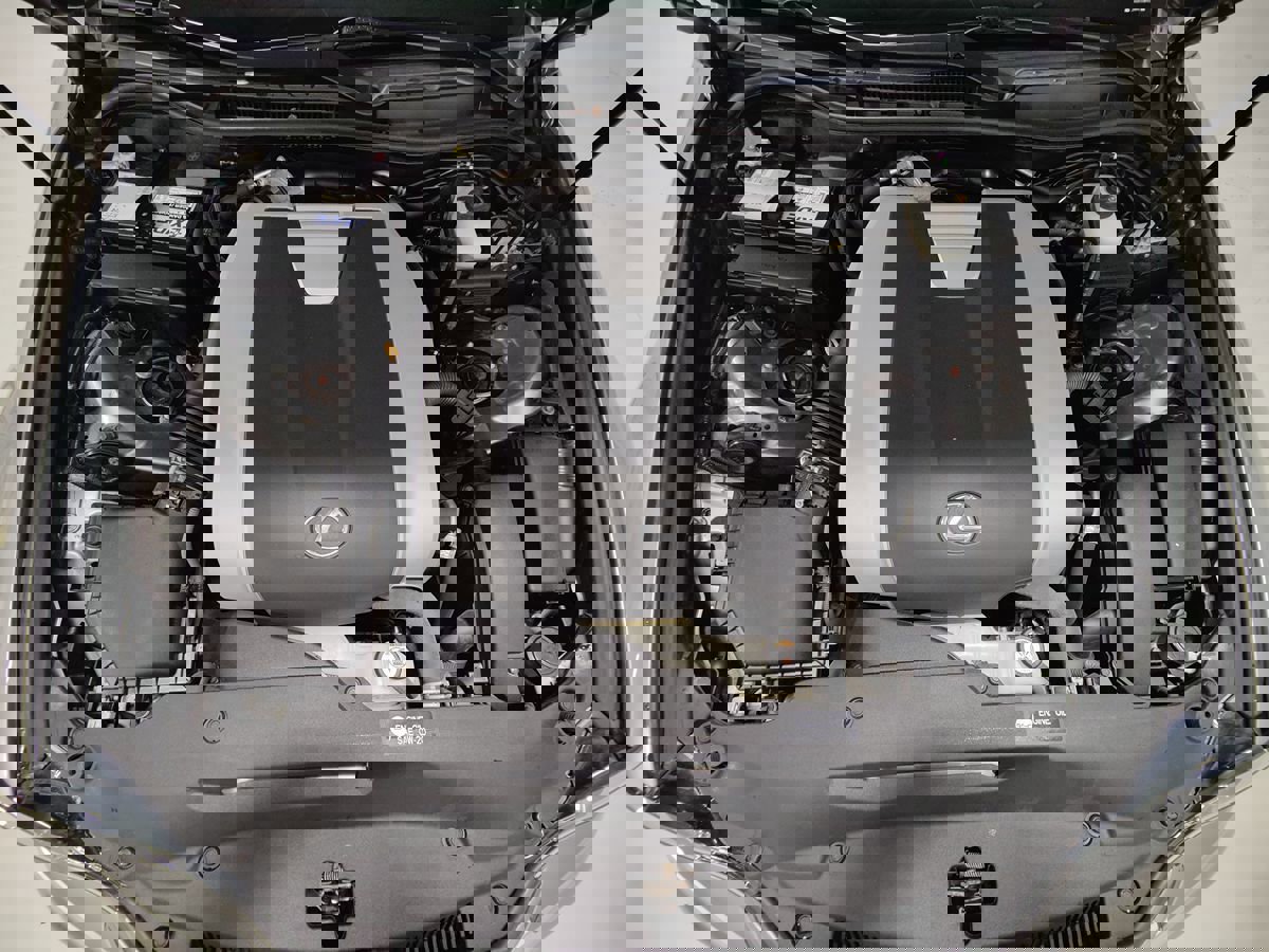 Used 2019 Lexus IS 300 F Sport w/ F Sport Package image 4