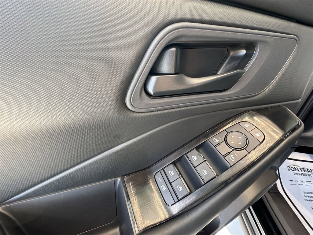 New 2026 Nissan Rogue S image 5