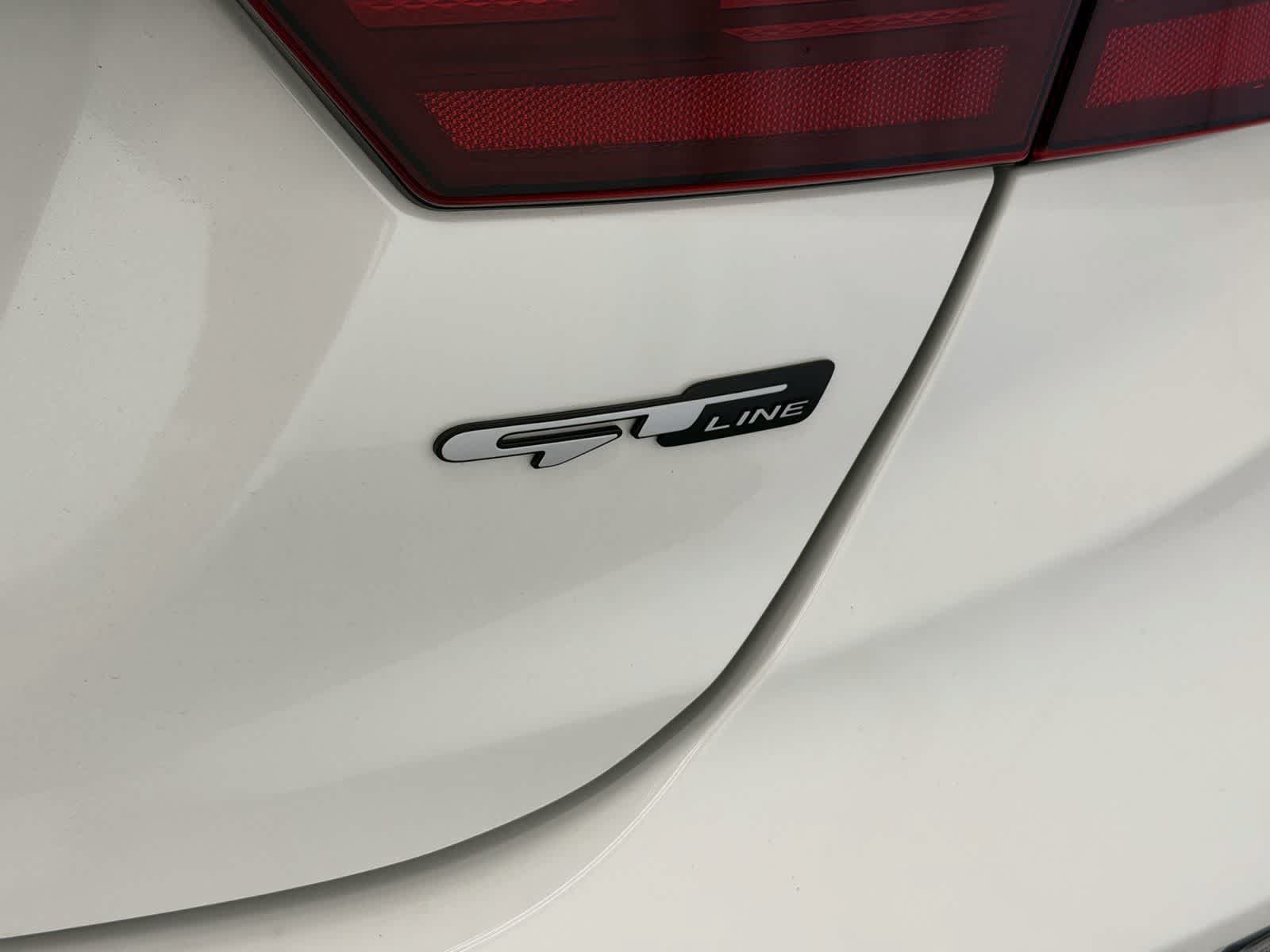 Used 2024 Kia Forte GT-Line w/ GT-Line Premium Package FWD image 5
