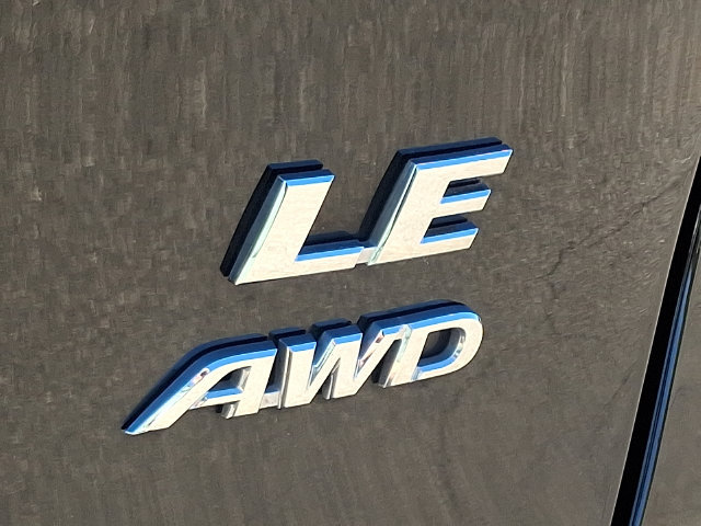 Used 2024 Toyota RAV4 LE AWD/4WD image 30