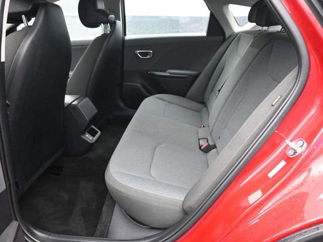 Used 2025 Kia K4 LXS image 8