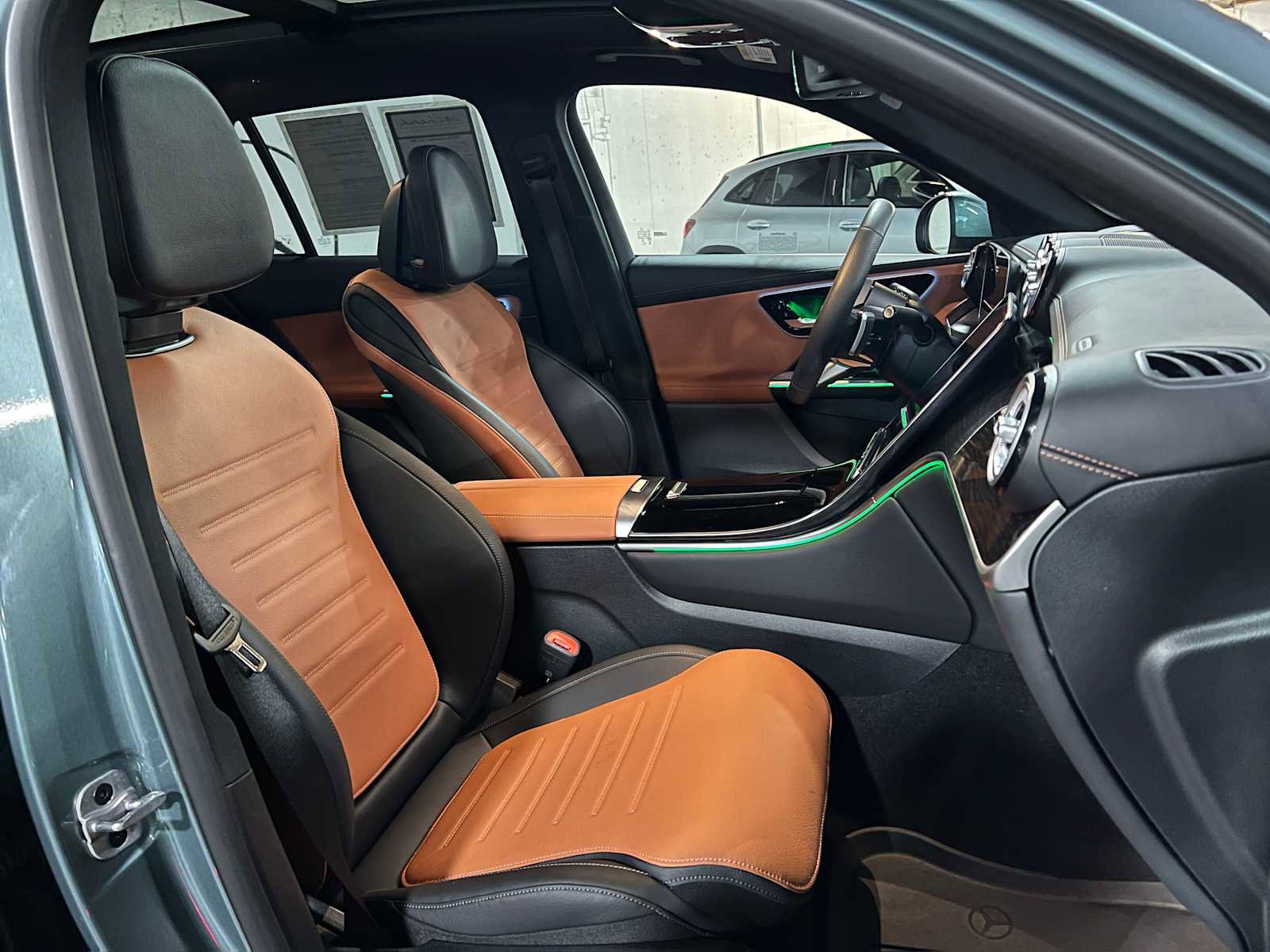 Certified 2025 Mercedes-Benz GLC 300 4MATIC image 12