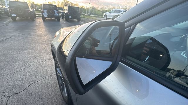 Used 2023 Ford Explorer XLT w/ Equipment Group 202A AWD/4WD image 42