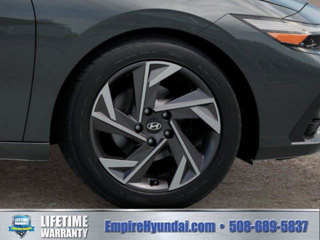 New 2026 Hyundai Elantra Limited FWD image 8