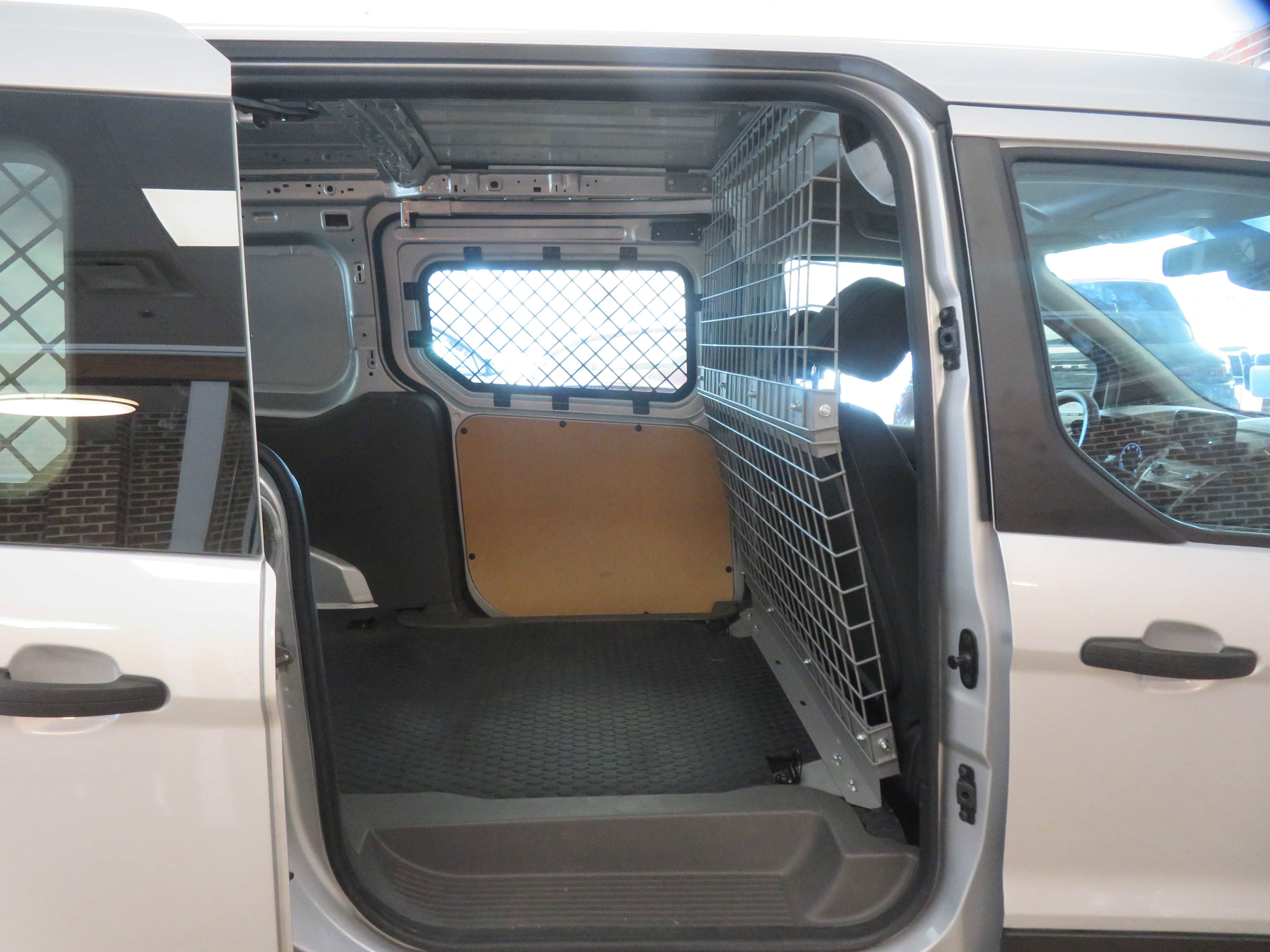 Used 2022 Ford Transit Connect XLT image 27