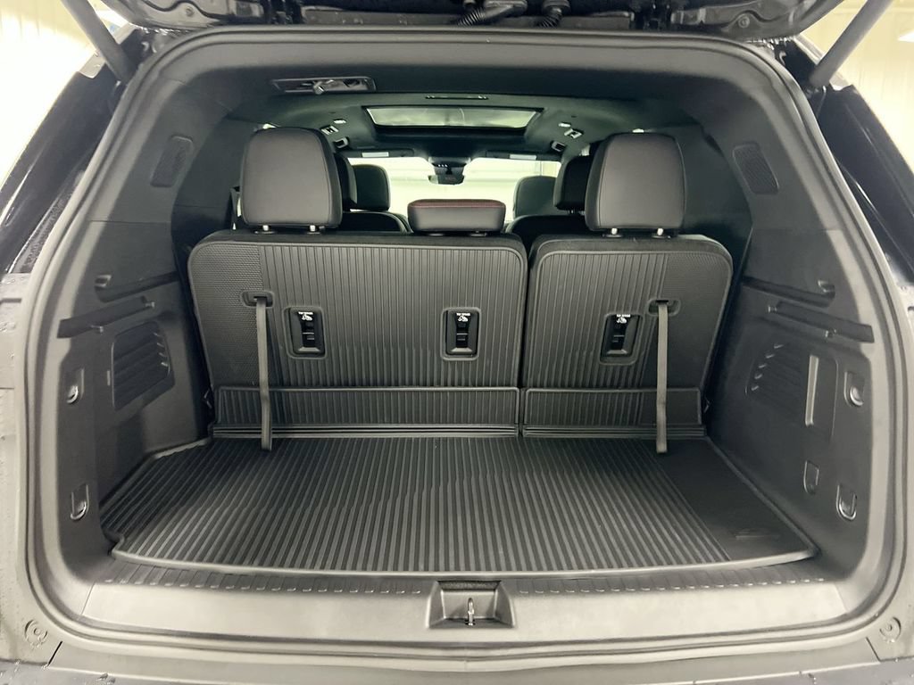 New 2026 Chevrolet Traverse Z71 w/ Enhanced Driving Package AWD/4WD image 25