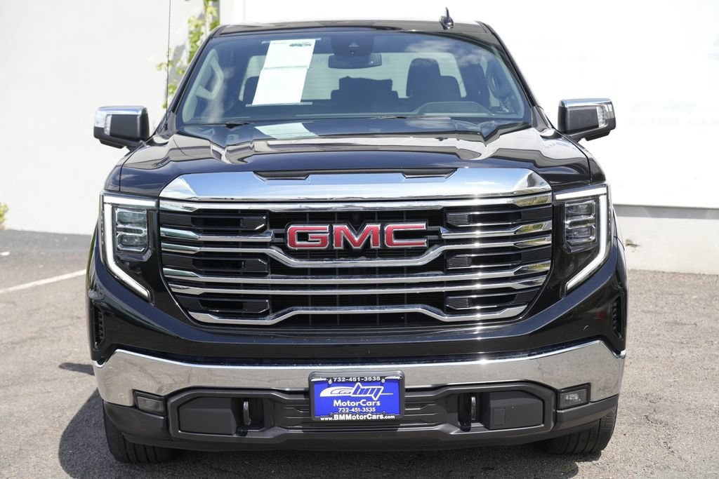 Used 2025 GMC Sierra 1500 SLT AWD/4WD image 5