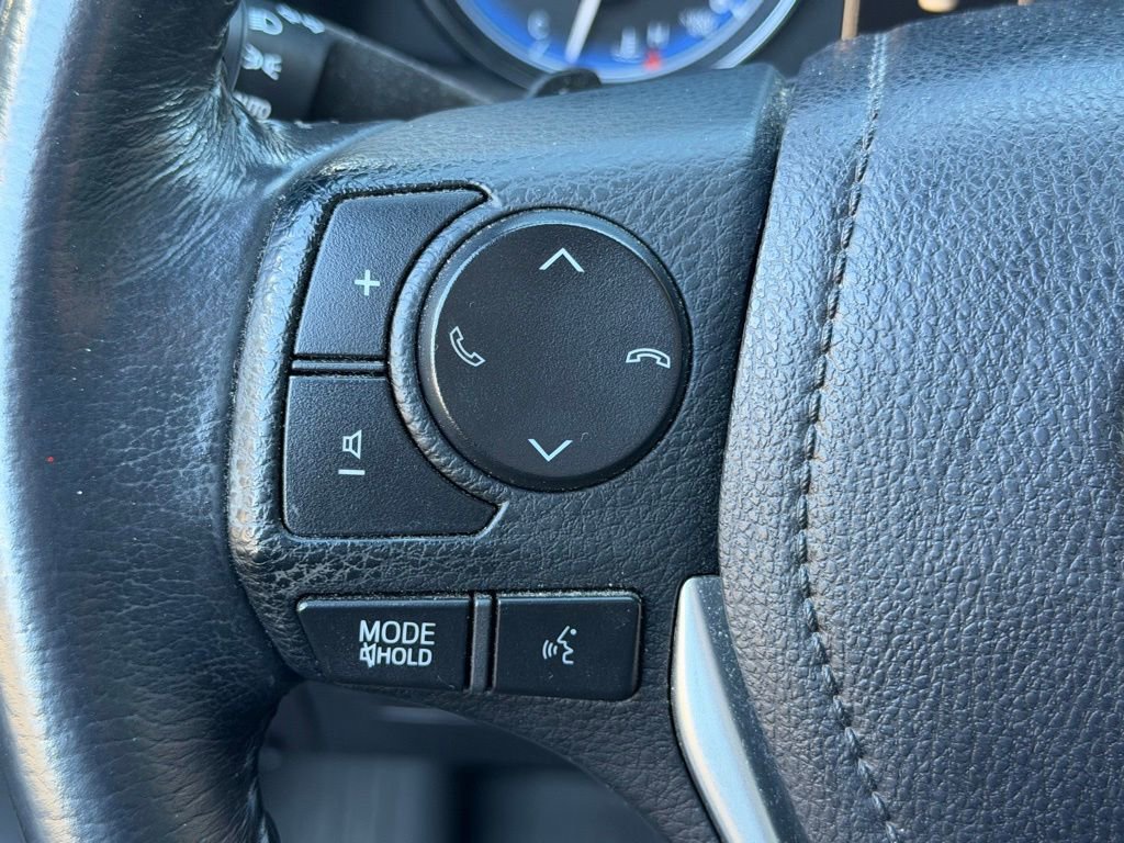 Used 2018 Toyota Corolla SE image 14