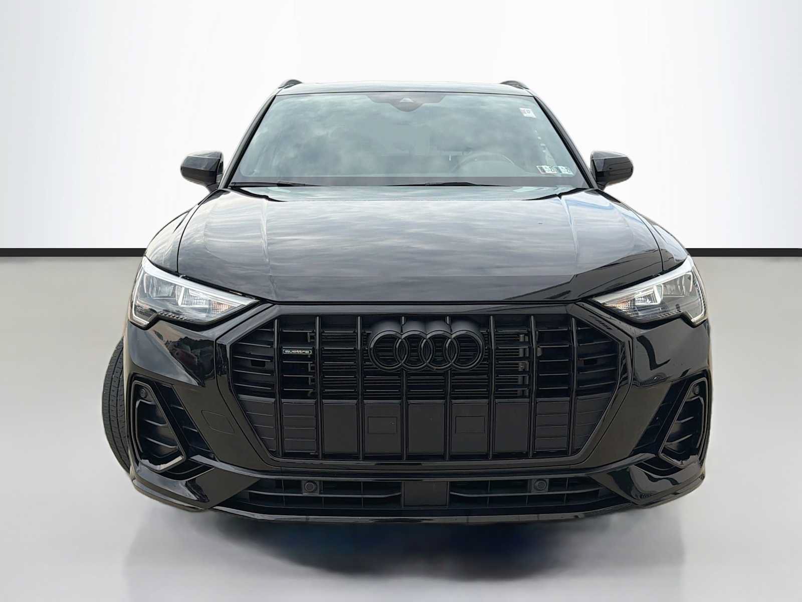 Used 2022 Audi Q3 2.0T Premium AWD/4WD image 2