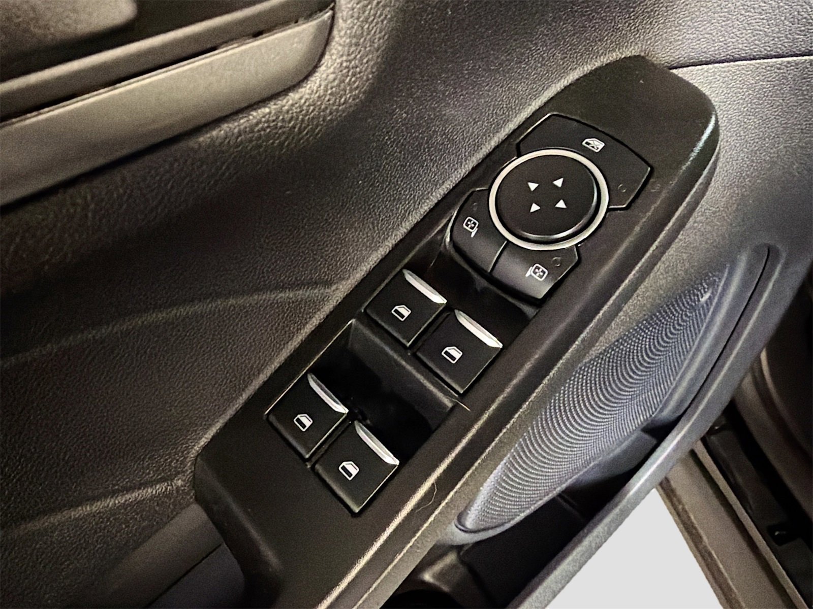 Used 2024 Ford Escape Active image 17