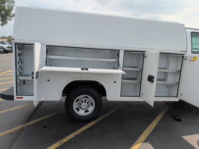 New 2026 Chevrolet Express 3500 w/ Power Convenience Package RWD image 25
