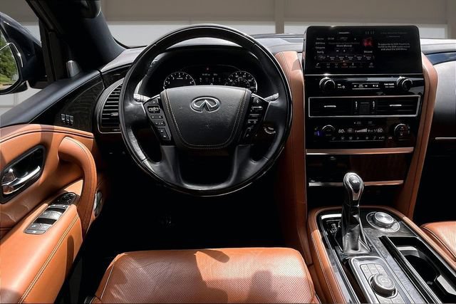 Used 2024 INFINITI QX80 Sensory AWD/4WD image 5