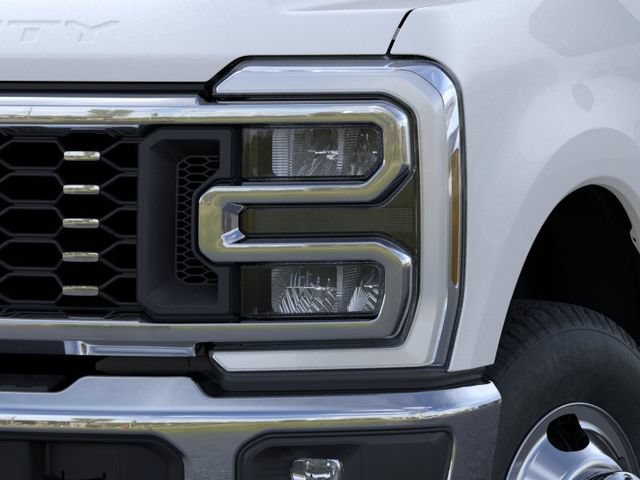 New 2026 Ford F350 King Ranch w/ Chrome Package AWD/4WD image 18