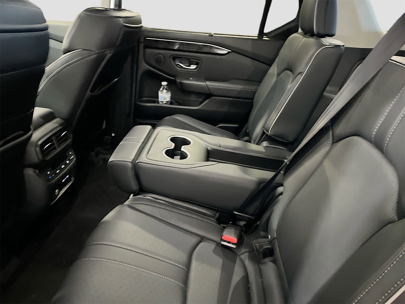 Used 2024 Honda Pilot Elite image 26