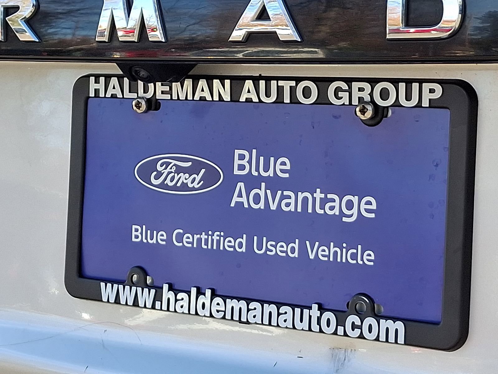 Used 2021 Nissan Armada SL w/ Captain's Chairs Package image 30