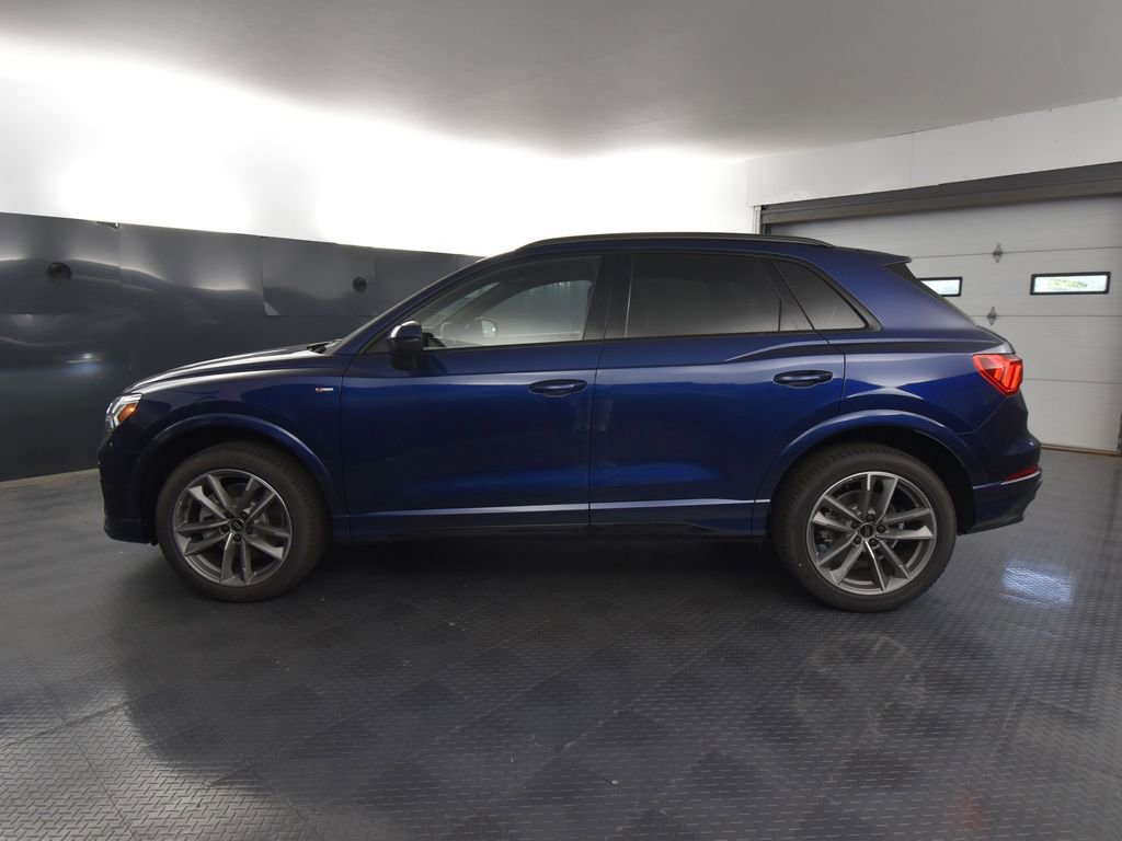 New 2025 Audi Q3 2.0T Premium image 2