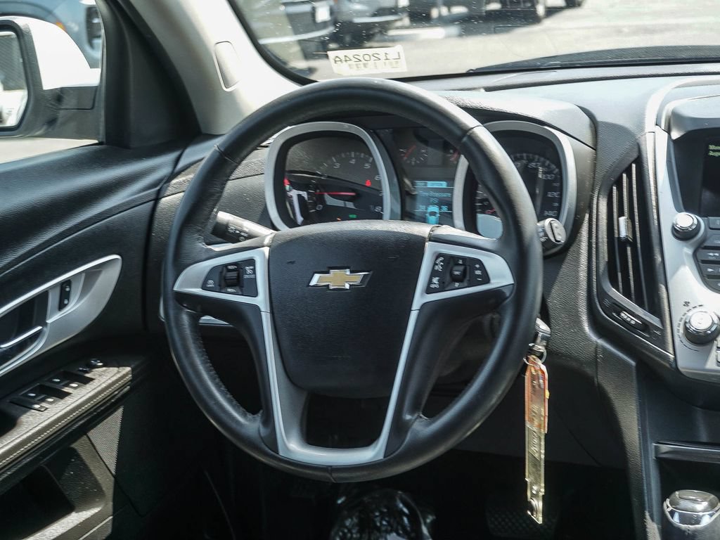 Used 2017 Chevrolet Equinox LT w/ Convenience Package FWD image 16
