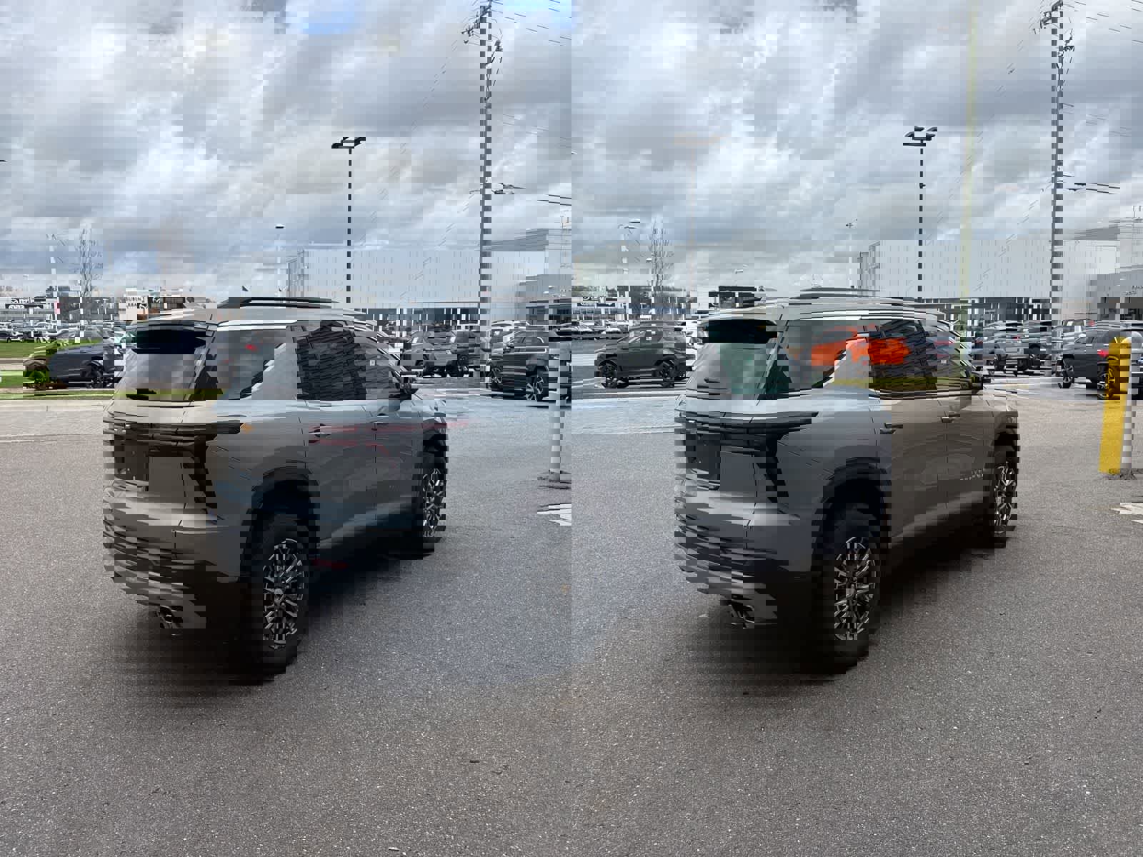 Used 2024 Chevrolet Traverse LT image 3