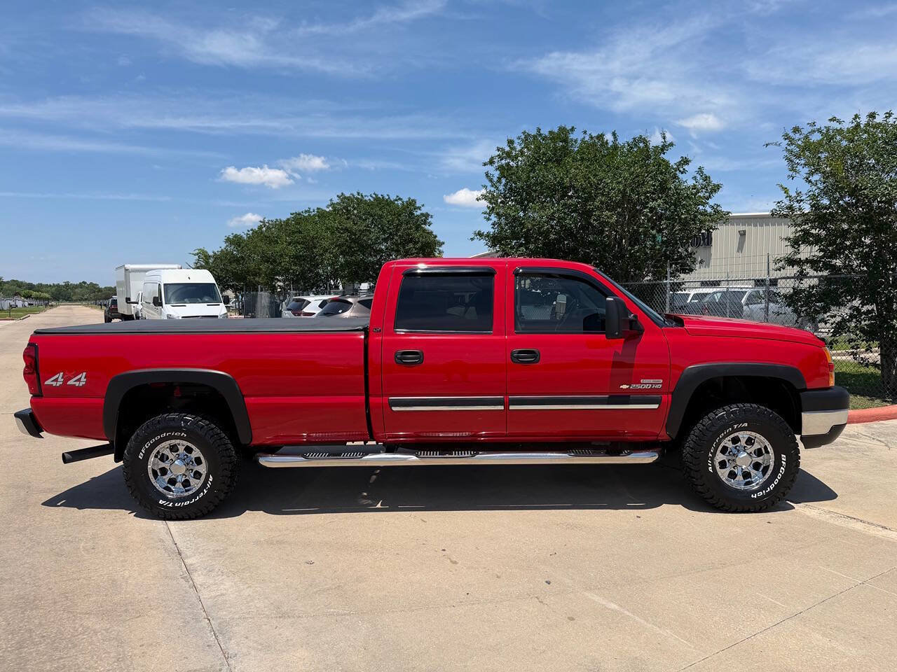 Used 2006 Chevrolet Silverado 2500 LT w/ Heavy-Duty Power Package AWD/4WD image 64