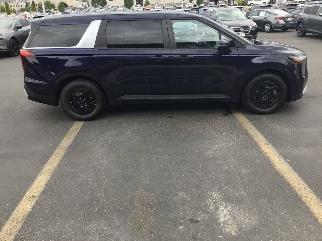 New 2026 Kia Carnival LX image 6