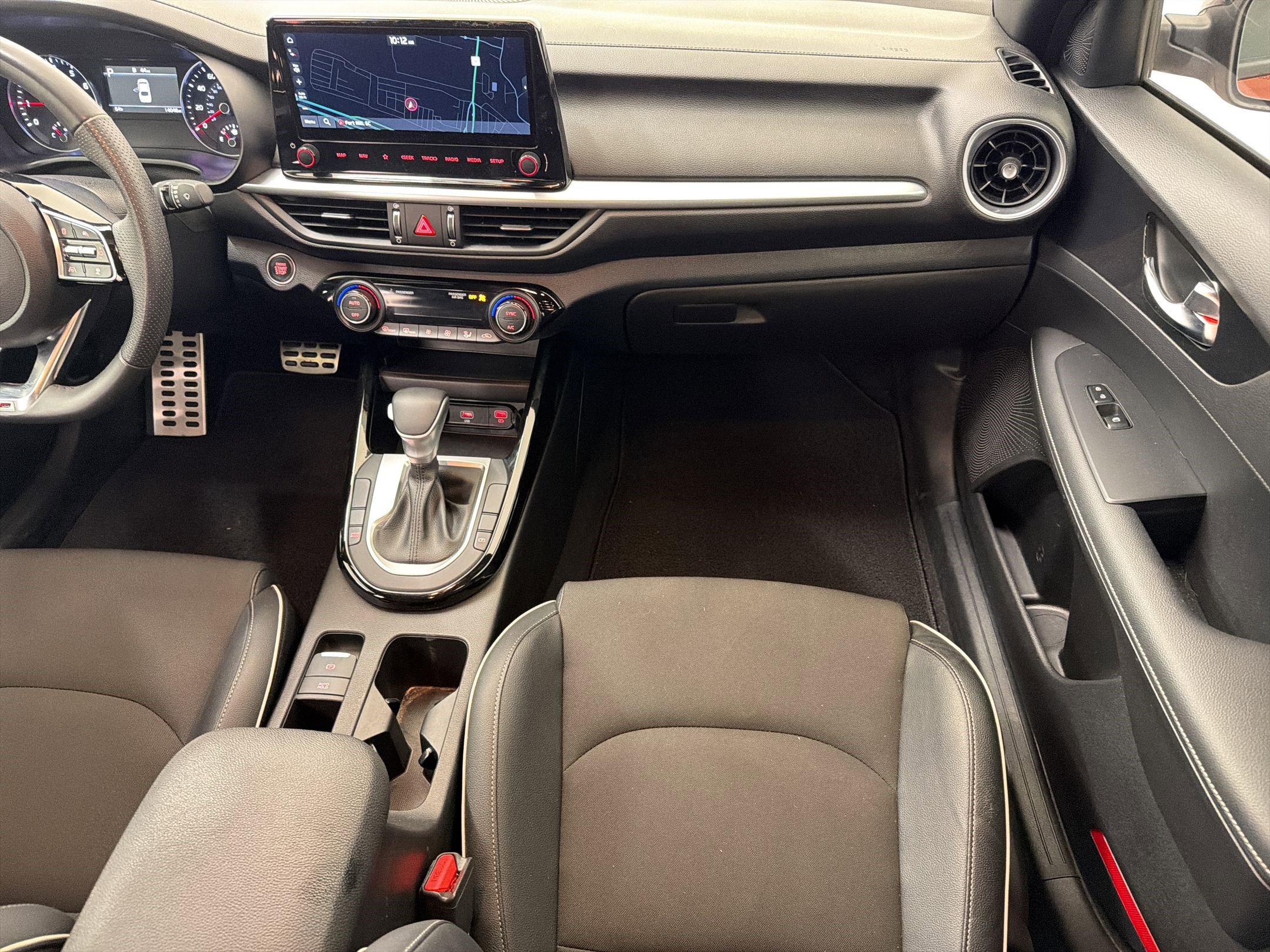 Used 2023 Kia Forte GT-Line w/ GT-Line Technology Package image 28