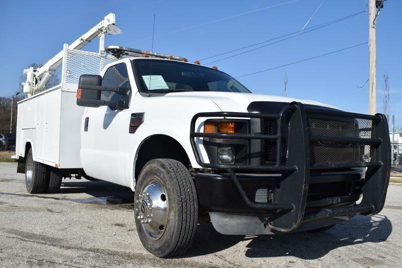 Used 2008 Ford F450 2WD Regular Cab Super Duty image 4
