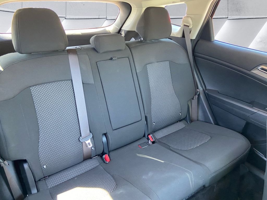 Used 2025 Kia Sportage LX AWD/4WD image 14