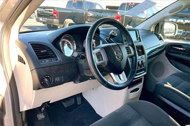 Used 2017 Dodge Grand Caravan SE w/ Power Window Group image 13