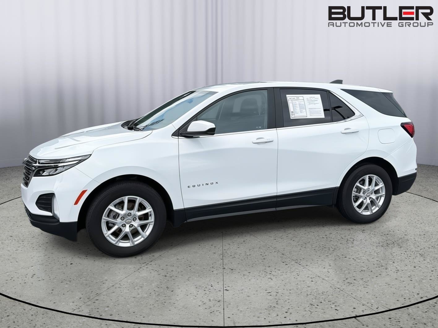 Used 2023 Chevrolet Equinox LT FWD image 3