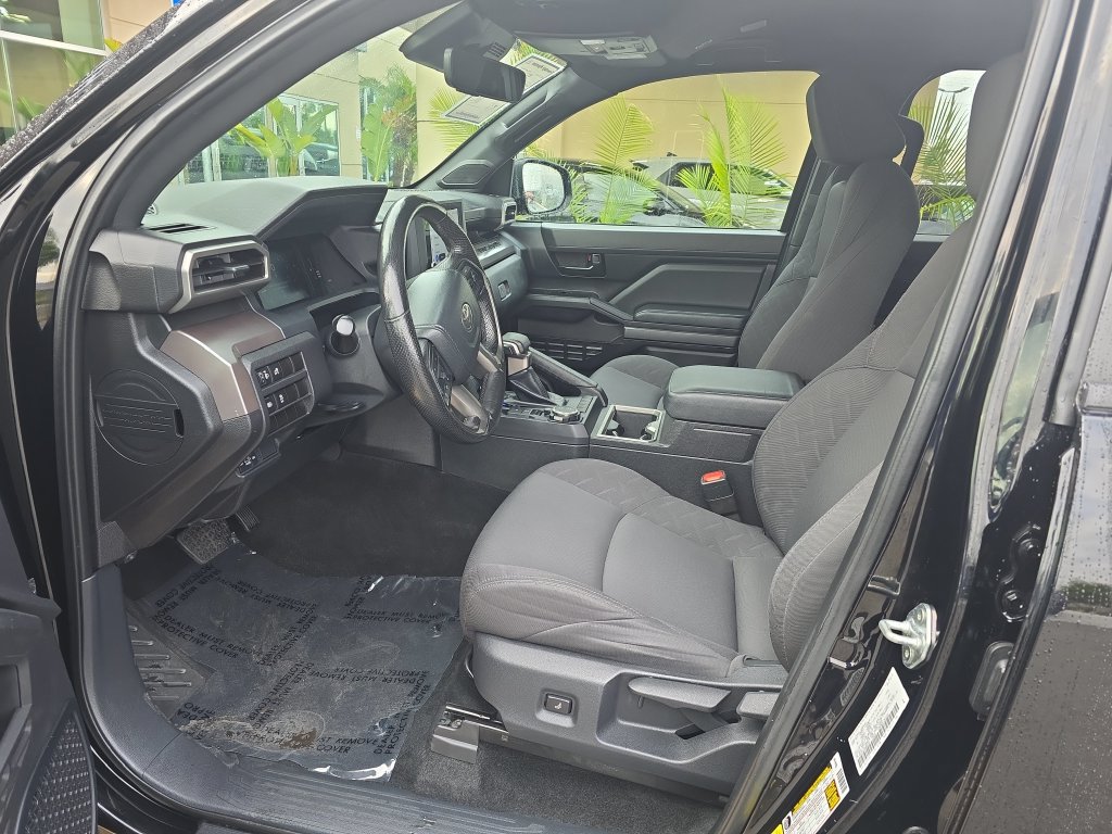 Used 2024 Toyota Tacoma SR5 AWD/4WD image 9