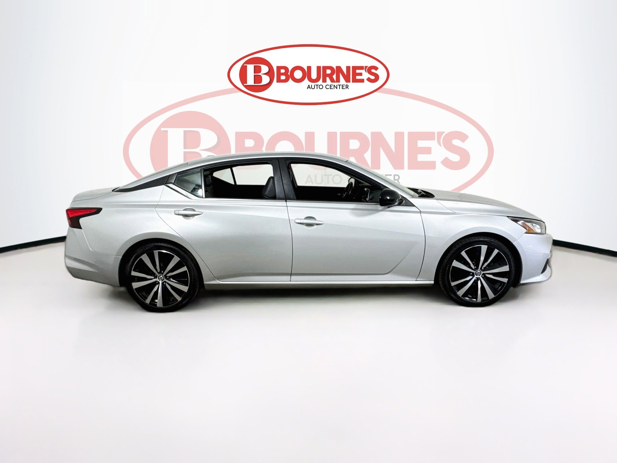 Used 2020 Nissan Altima 2.5 SR FWD image 8
