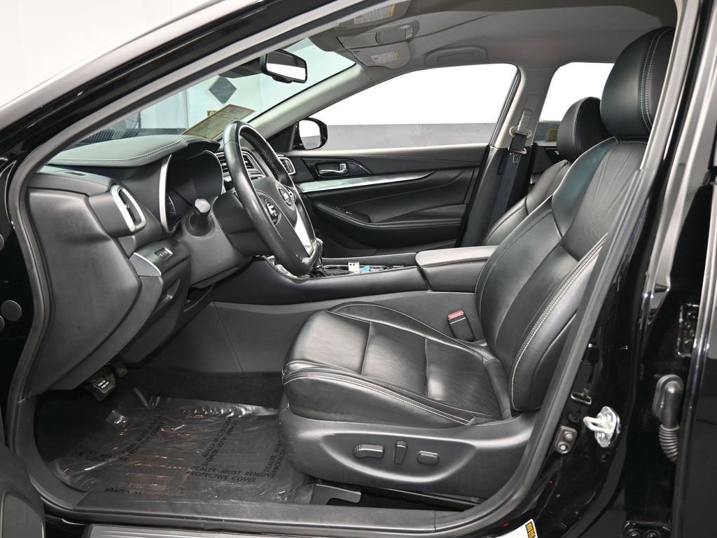 Used 2020 Nissan Maxima 3.5 SV w/ Floor Mat Group image 12