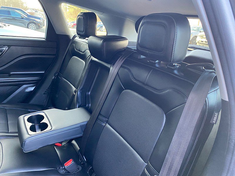 Used 2022 Lincoln Corsair AWD w/ Premium Package image 34