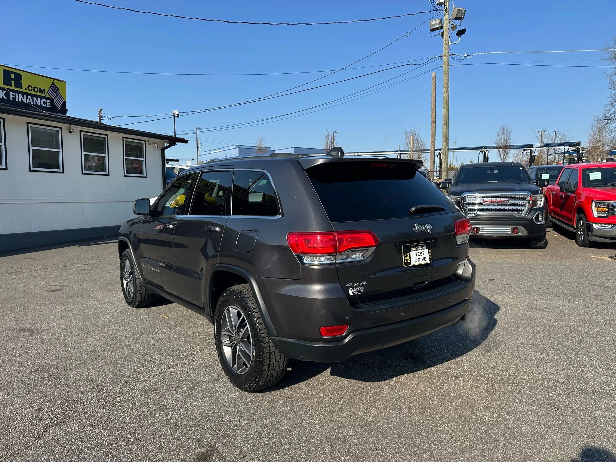 Used 2019 Jeep Grand Cherokee Laredo w/ Laredo X Package image 6
