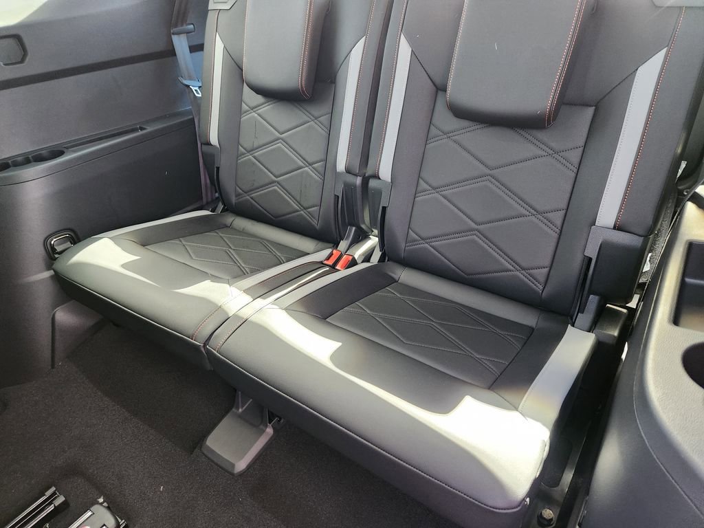 New 2026 Volkswagen Atlas Peak Edition AWD/4WD image 19