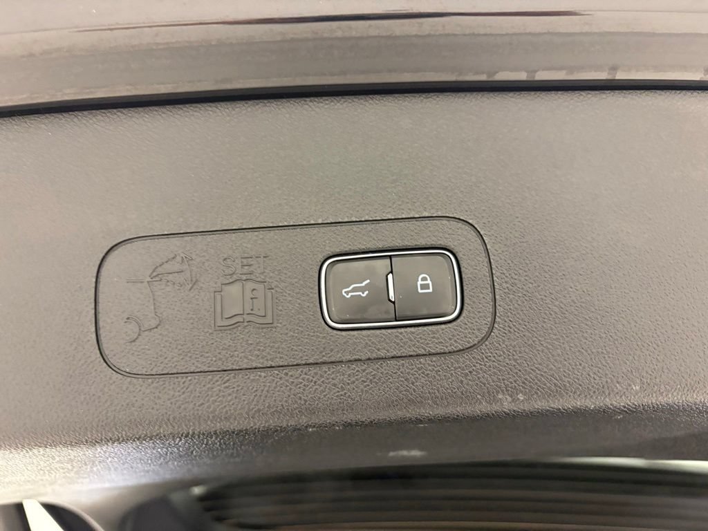 Used 2023 Lincoln Aviator Reserve RWD image 39