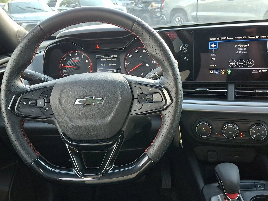 Used 2025 Chevrolet Trax RS w/ Driver Confidence Package FWD image 11